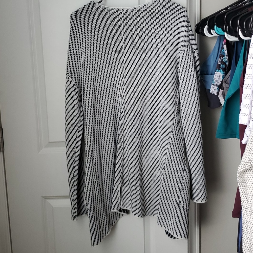 Cardigan - Picture 3 of 3